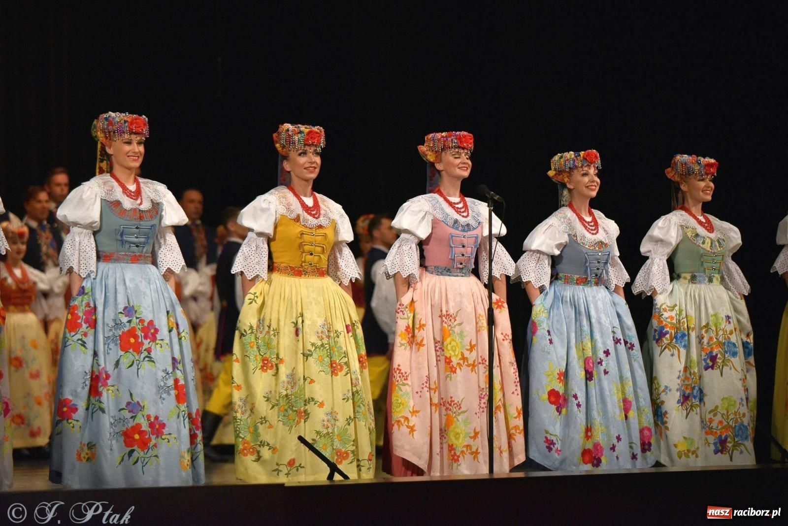 Zdjęcie w galerii na portalu naszraciborz.pl: Siedem dekad ze Śląskiem. Koncert w Raciborzu [FOTO i WIDEO] wiadomości z regionu