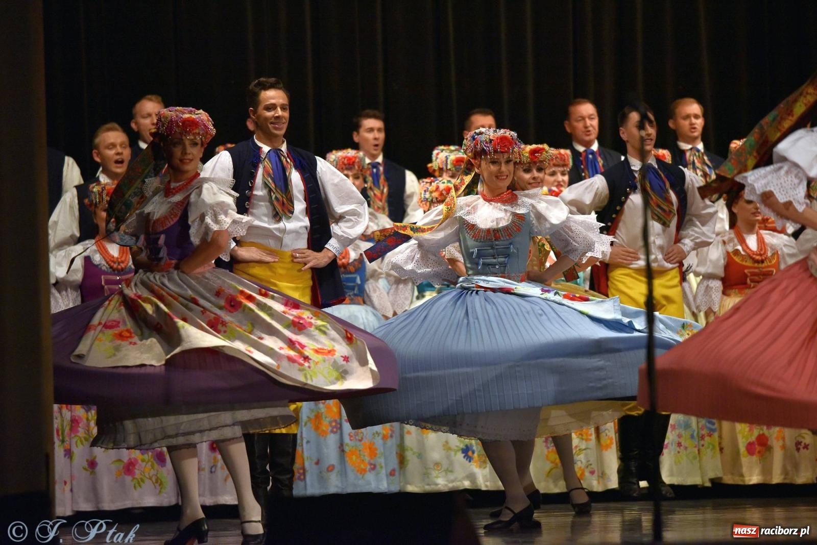 Zdjęcie w galerii na portalu naszraciborz.pl: Siedem dekad ze Śląskiem. Koncert w Raciborzu [FOTO i WIDEO] wiadomości z regionu