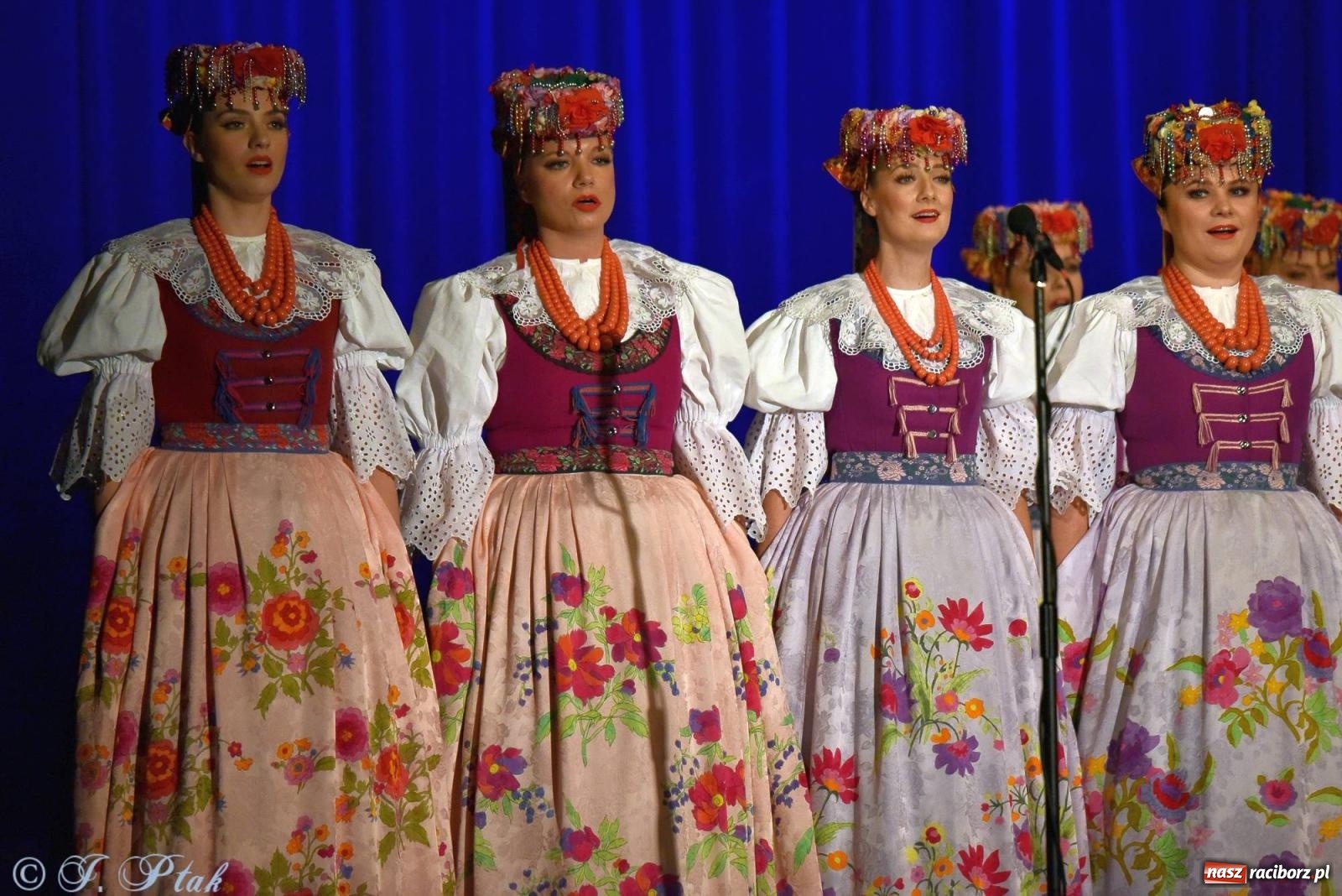 Zdjęcie w galerii na portalu naszraciborz.pl: Siedem dekad ze Śląskiem. Koncert w Raciborzu [FOTO i WIDEO] wiadomości z regionu