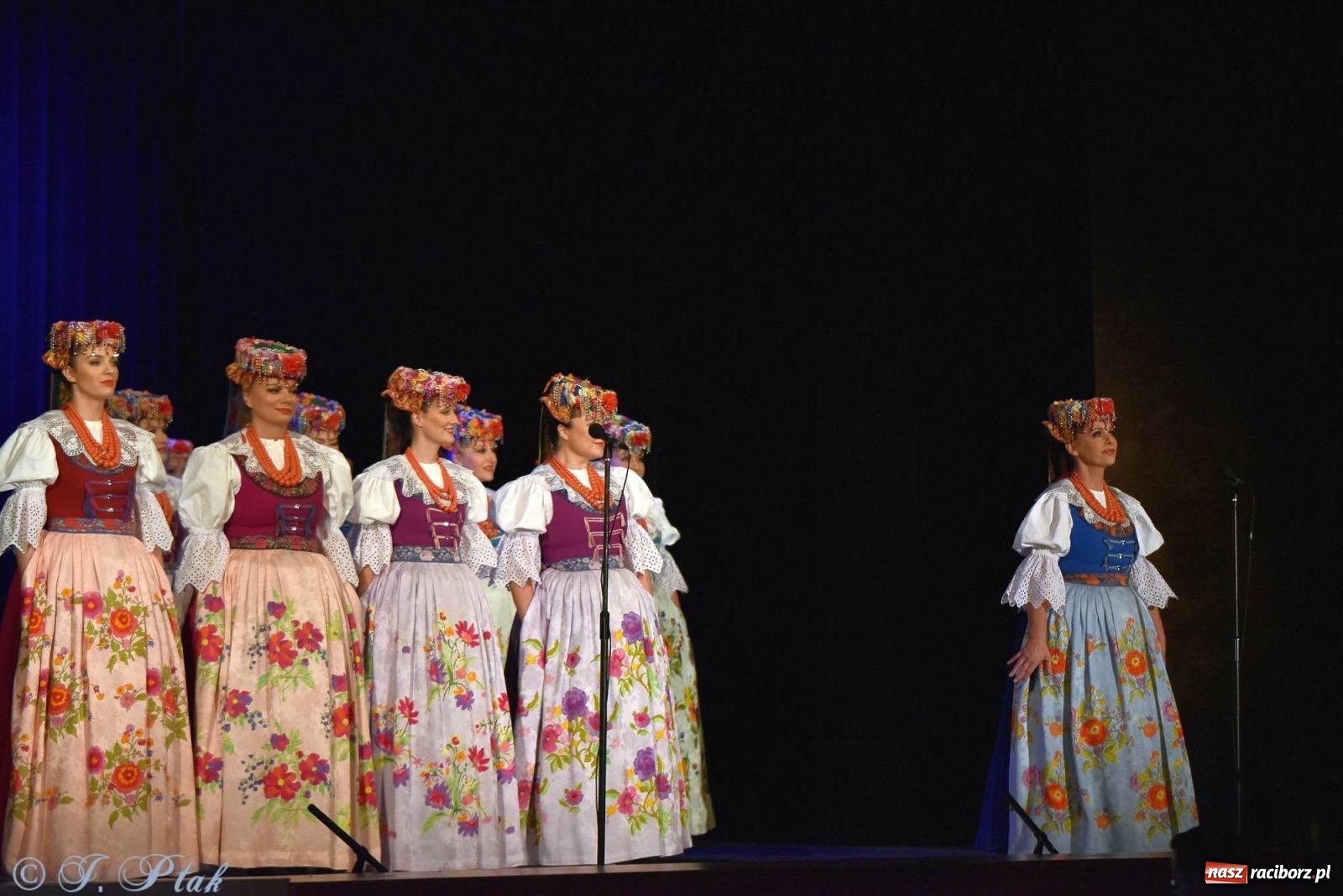 Zdjęcie w galerii na portalu naszraciborz.pl: Siedem dekad ze Śląskiem. Koncert w Raciborzu [FOTO i WIDEO] wiadomości z regionu