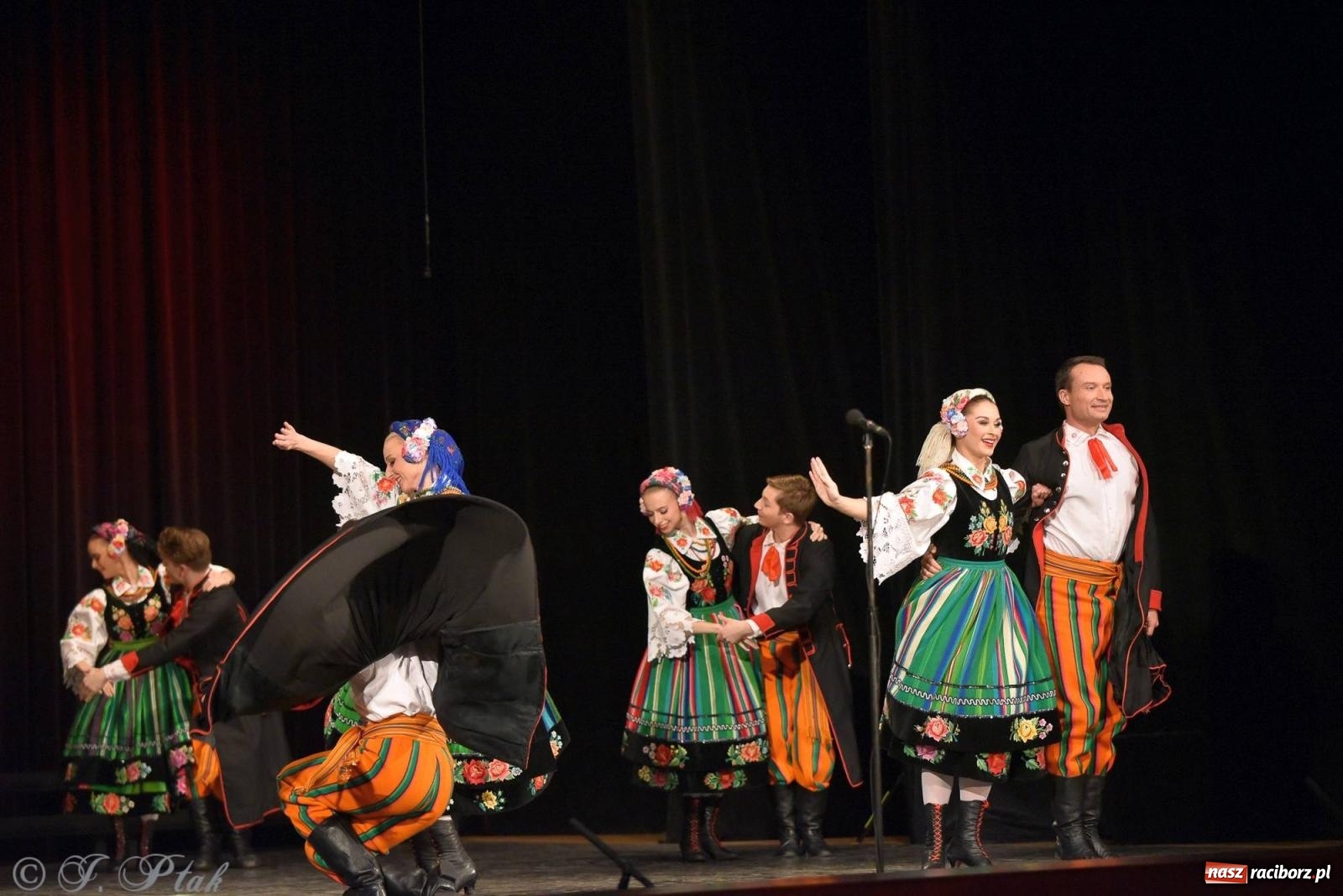 Zdjęcie w galerii na portalu naszraciborz.pl: Siedem dekad ze Śląskiem. Koncert w Raciborzu [FOTO i WIDEO] wiadomości z regionu