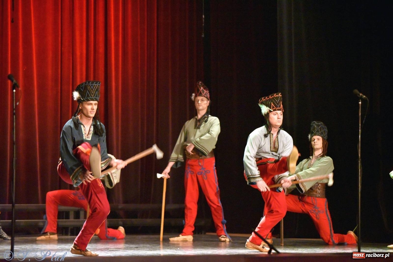 Zdjęcie w galerii na portalu naszraciborz.pl: Siedem dekad ze Śląskiem. Koncert w Raciborzu [FOTO i WIDEO] wiadomości z regionu