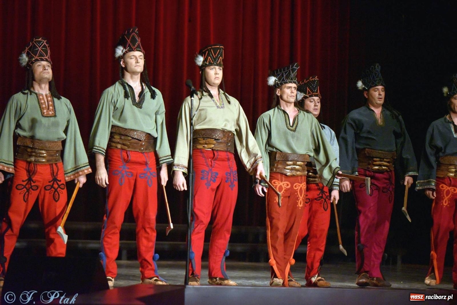 Zdjęcie w galerii na portalu naszraciborz.pl: Siedem dekad ze Śląskiem. Koncert w Raciborzu [FOTO i WIDEO] wiadomości z regionu