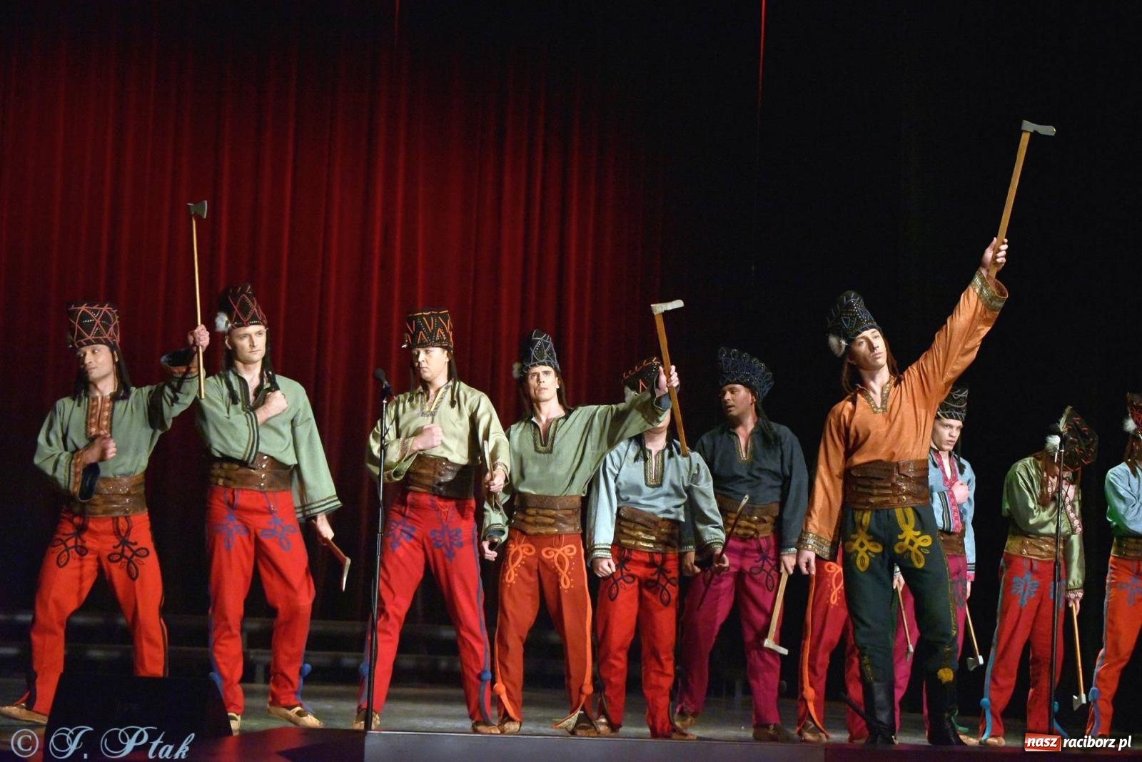 Zdjęcie w galerii na portalu naszraciborz.pl: Siedem dekad ze Śląskiem. Koncert w Raciborzu [FOTO i WIDEO] wiadomości z regionu