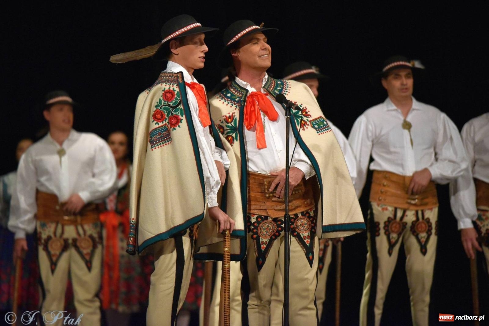 Zdjęcie w galerii na portalu naszraciborz.pl: Siedem dekad ze Śląskiem. Koncert w Raciborzu [FOTO i WIDEO] wiadomości z regionu