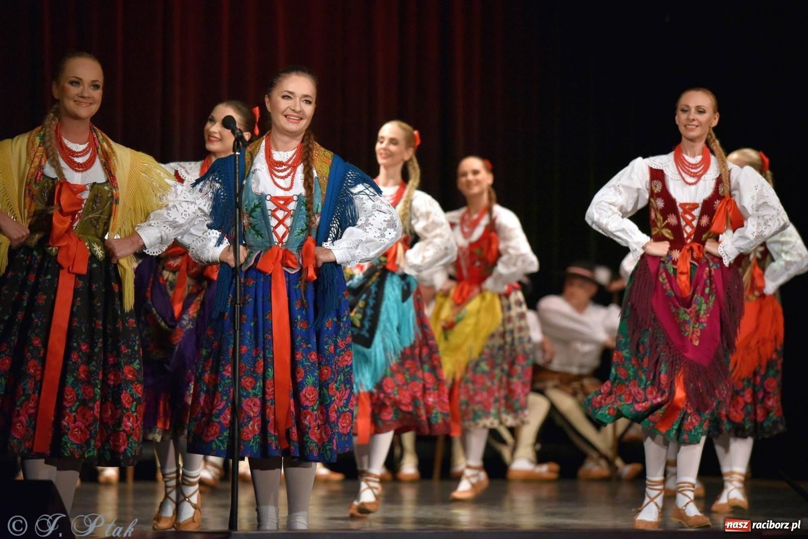 Zdjęcie w galerii na portalu naszraciborz.pl: Siedem dekad ze Śląskiem. Koncert w Raciborzu [FOTO i WIDEO] wiadomości z regionu