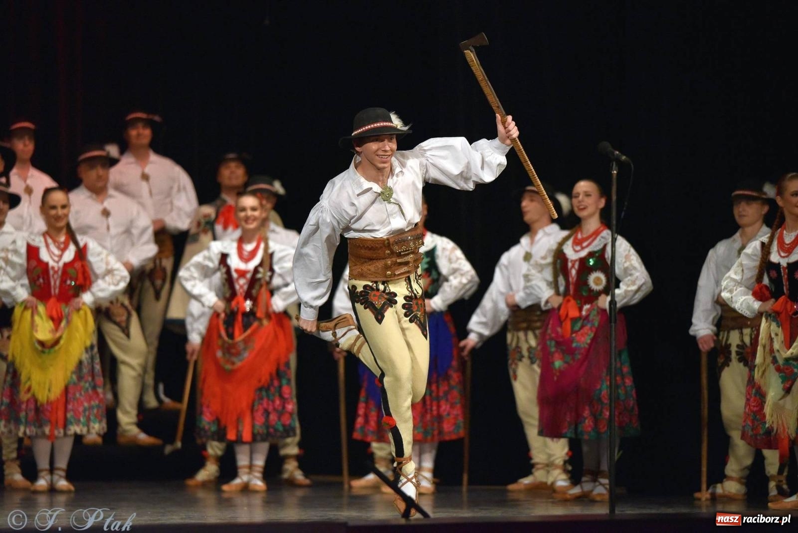 Zdjęcie w galerii na portalu naszraciborz.pl: Siedem dekad ze Śląskiem. Koncert w Raciborzu [FOTO i WIDEO] wiadomości z regionu