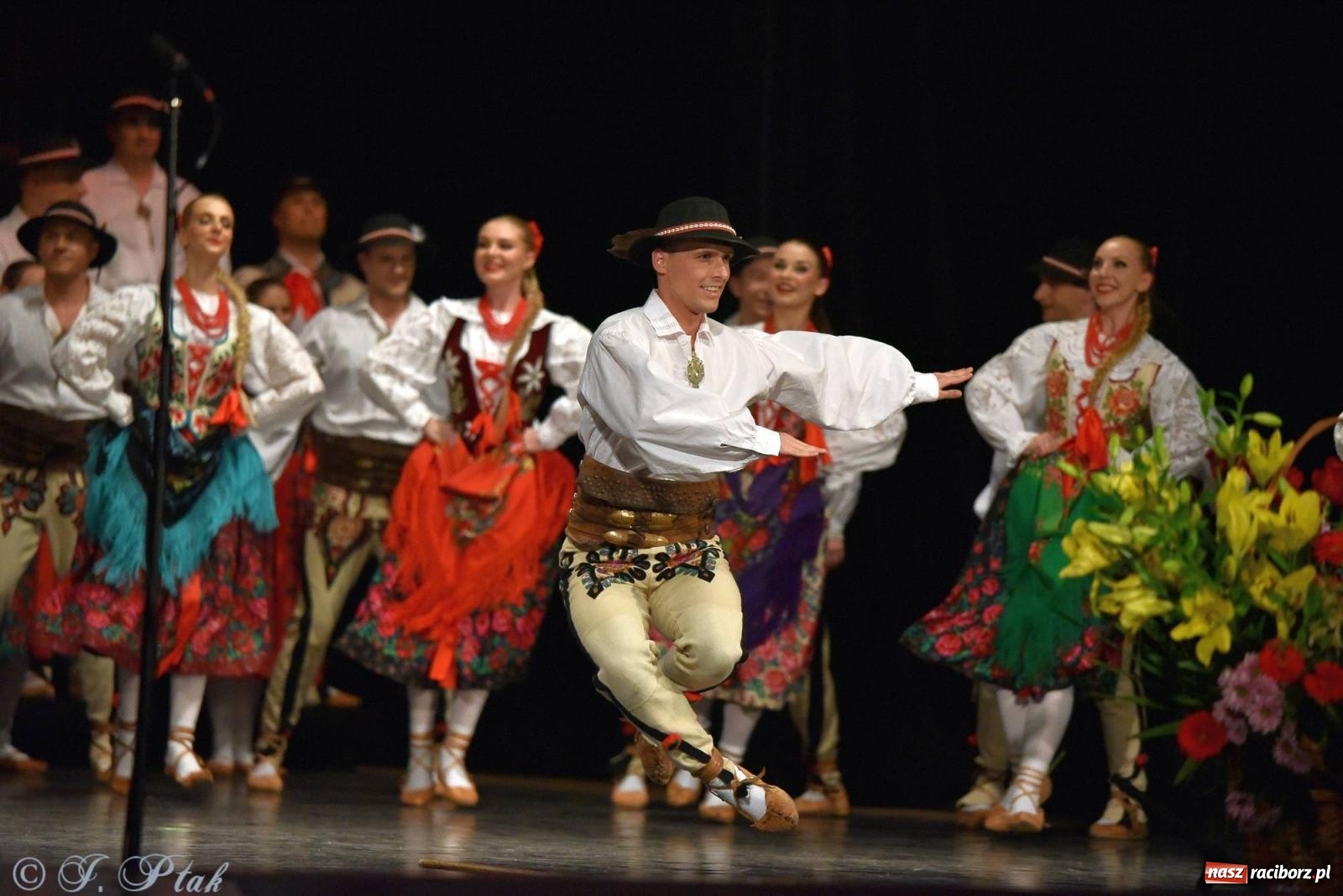 Zdjęcie w galerii na portalu naszraciborz.pl: Siedem dekad ze Śląskiem. Koncert w Raciborzu [FOTO i WIDEO] wiadomości z regionu