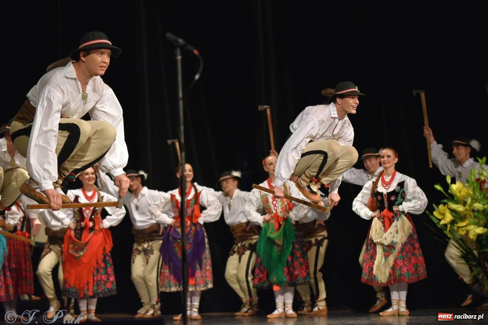 Zdjęcie w galerii na portalu naszraciborz.pl: Siedem dekad ze Śląskiem. Koncert w Raciborzu [FOTO i WIDEO] wiadomości z regionu