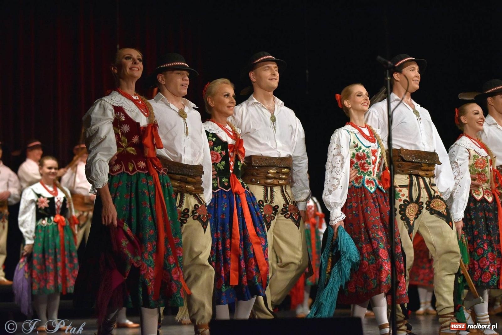 Zdjęcie w galerii na portalu naszraciborz.pl: Siedem dekad ze Śląskiem. Koncert w Raciborzu [FOTO i WIDEO] wiadomości z regionu