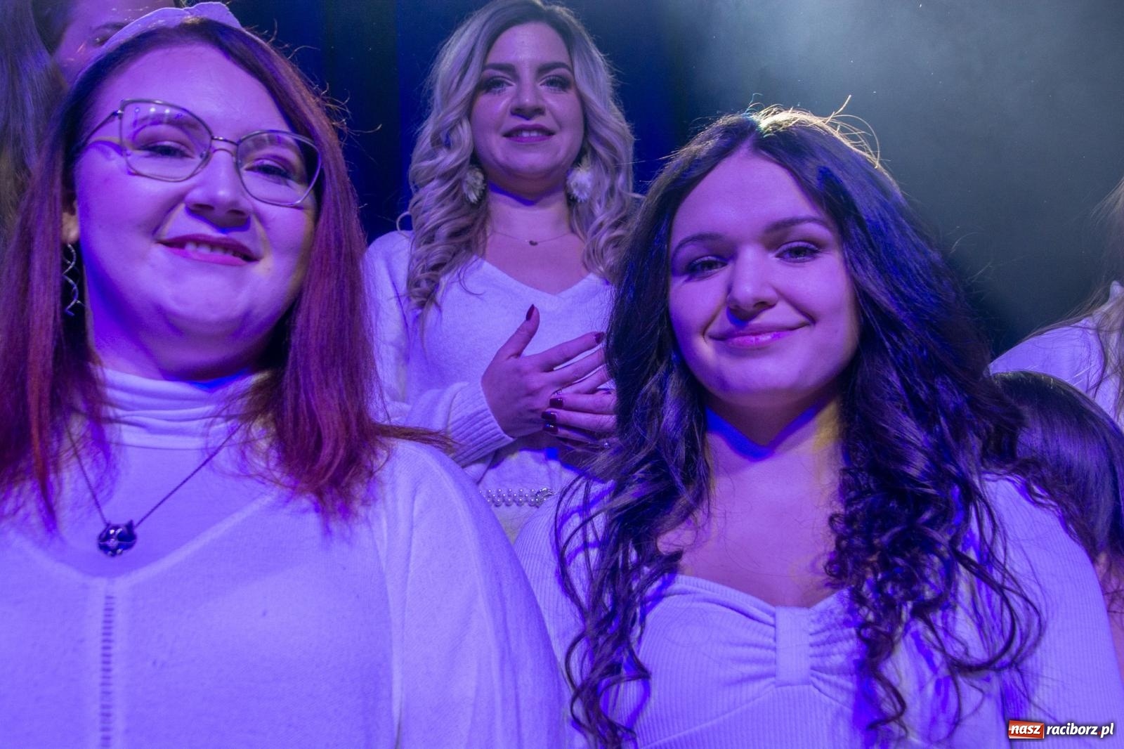 Zdjęcie w galerii na portalu naszraciborz.pl: My som stond. Druga odsłona raciborskiego projektu Kolędy Górnego Śląska [FOTO i WIDEO] wiadomości z regionu