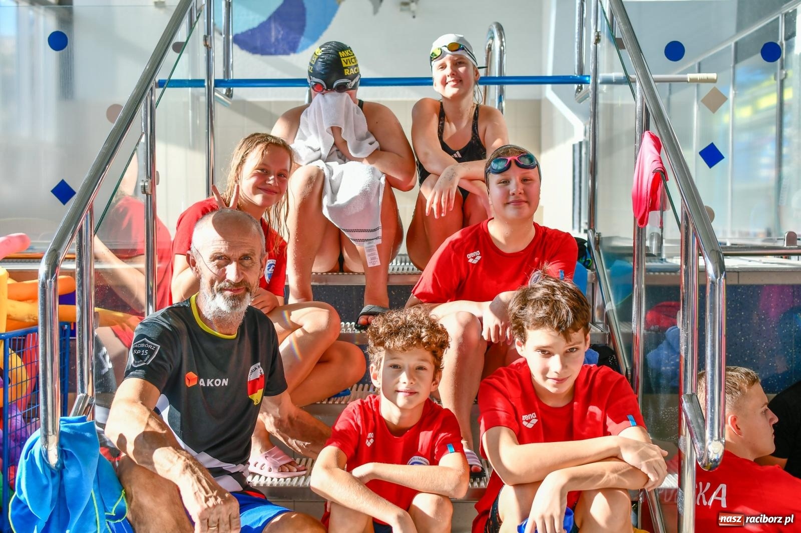 Zdjęcie w galerii na portalu naszraciborz.pl: Pływacka rywalizacja w sprincie w ZSOMS [FOTO i WIDEO] wiadomości z regionu
