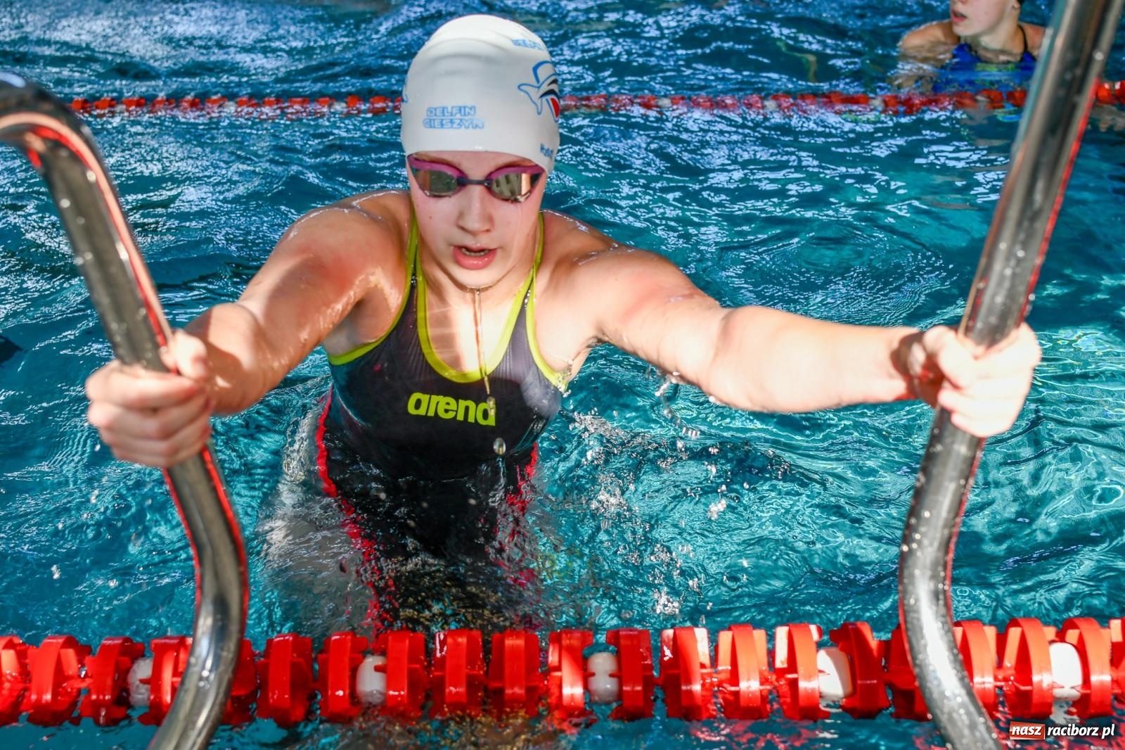 Zdjęcie w galerii na portalu naszraciborz.pl: Pływacka rywalizacja w sprincie w ZSOMS [FOTO i WIDEO] wiadomości z regionu