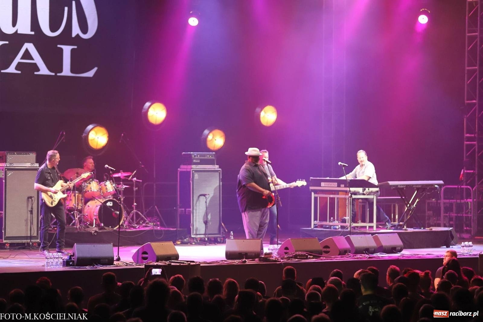 Zdjęcie w galerii na portalu naszraciborz.pl: 41. Festiwal Rawa Blues w katowickim Spodku wiadomości z regionu