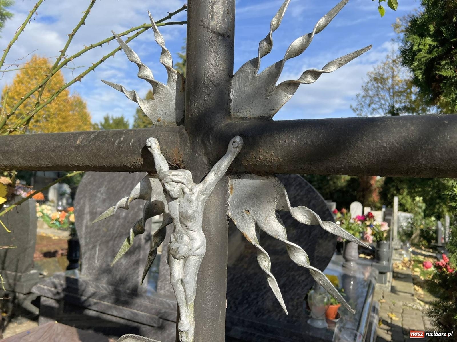 Zdjęcie w galerii na portalu naszraciborz.pl: Jeruzalem przed wspomnieniem Wszystkich Świętych i Zaduszkami wiadomości z regionu