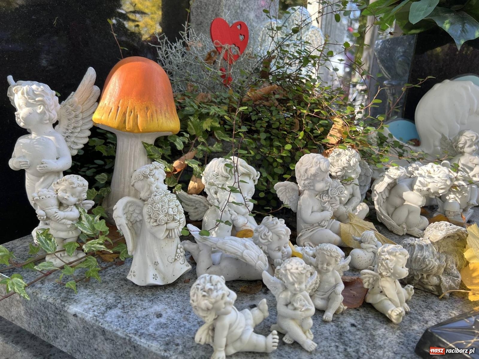 Zdjęcie w galerii na portalu naszraciborz.pl: Jeruzalem przed wspomnieniem Wszystkich Świętych i Zaduszkami wiadomości z regionu