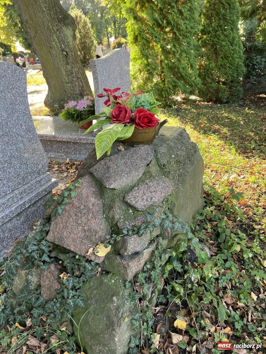 Zdjęcie w galerii na portalu naszraciborz.pl: Jeruzalem przed wspomnieniem Wszystkich Świętych i Zaduszkami wiadomości z regionu