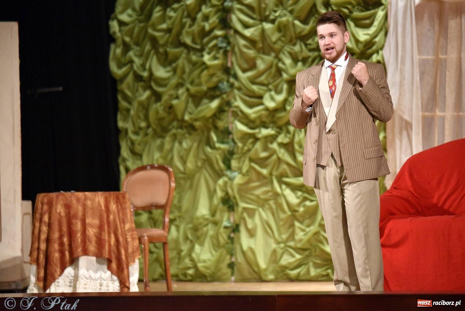 Zdjęcie w galerii na portalu naszraciborz.pl: Wiedeńska krew - operetka na deskach RCK [FOTO i WIDEO] wiadomości z regionu