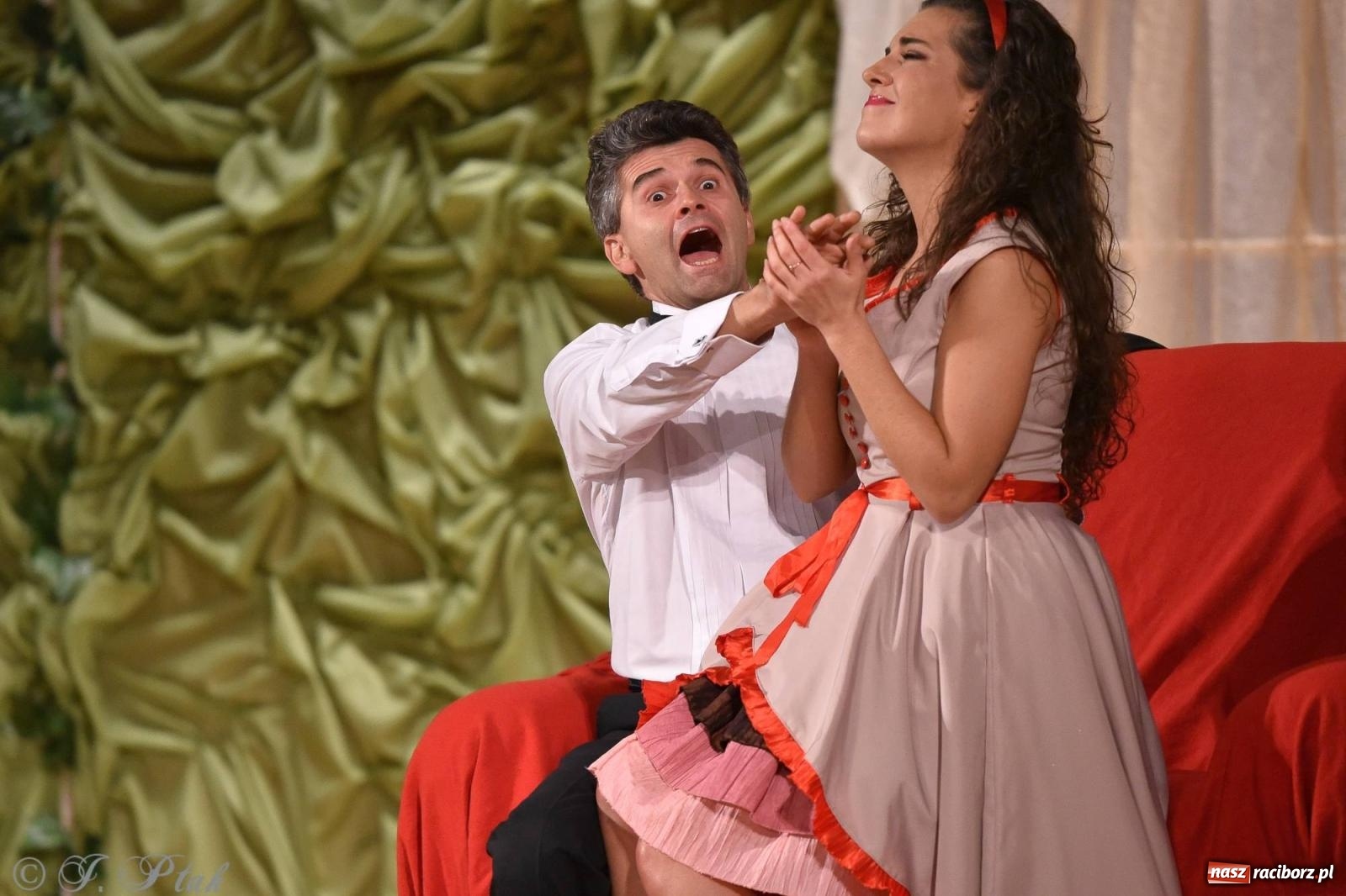 Zdjęcie w galerii na portalu naszraciborz.pl: Wiedeńska krew - operetka na deskach RCK [FOTO i WIDEO] wiadomości z regionu