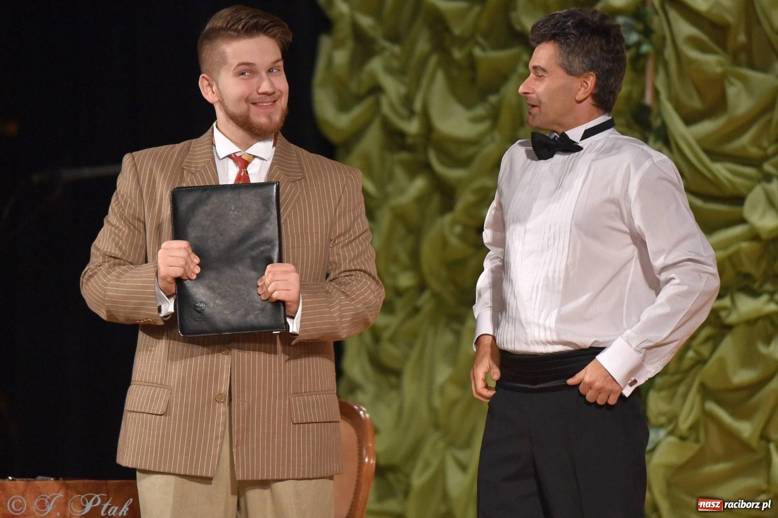 Zdjęcie w galerii na portalu naszraciborz.pl: Wiedeńska krew - operetka na deskach RCK [FOTO i WIDEO] wiadomości z regionu