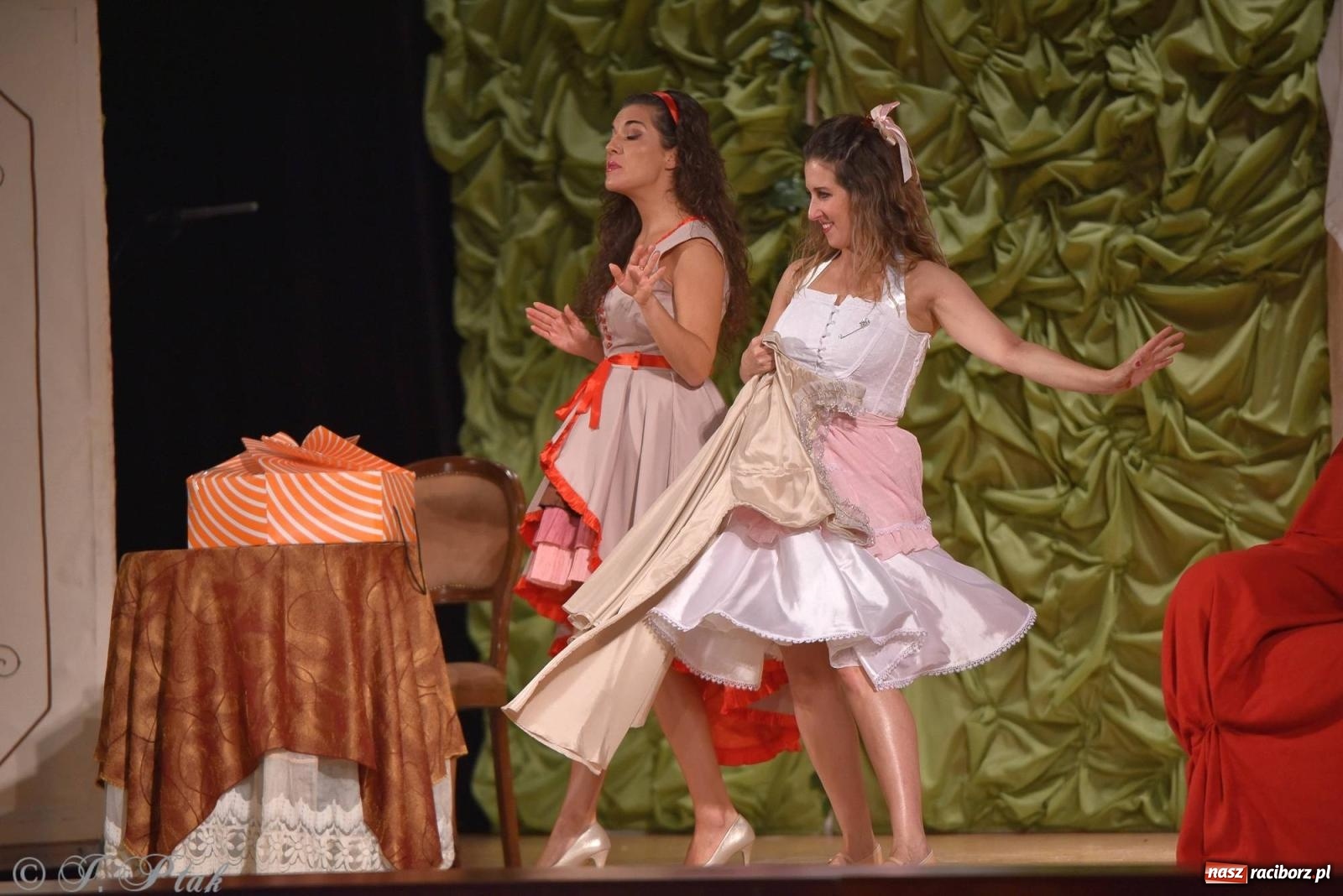 Zdjęcie w galerii na portalu naszraciborz.pl: Wiedeńska krew - operetka na deskach RCK [FOTO i WIDEO] wiadomości z regionu