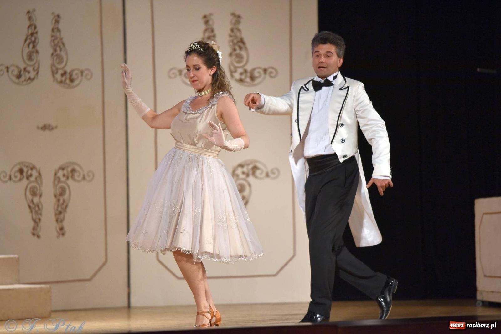 Zdjęcie w galerii na portalu naszraciborz.pl: Wiedeńska krew - operetka na deskach RCK [FOTO i WIDEO] wiadomości z regionu