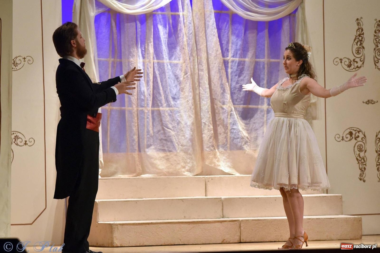 Zdjęcie w galerii na portalu naszraciborz.pl: Wiedeńska krew - operetka na deskach RCK [FOTO i WIDEO] wiadomości z regionu