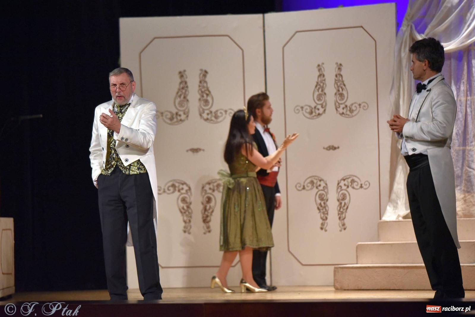 Zdjęcie w galerii na portalu naszraciborz.pl: Wiedeńska krew - operetka na deskach RCK [FOTO i WIDEO] wiadomości z regionu