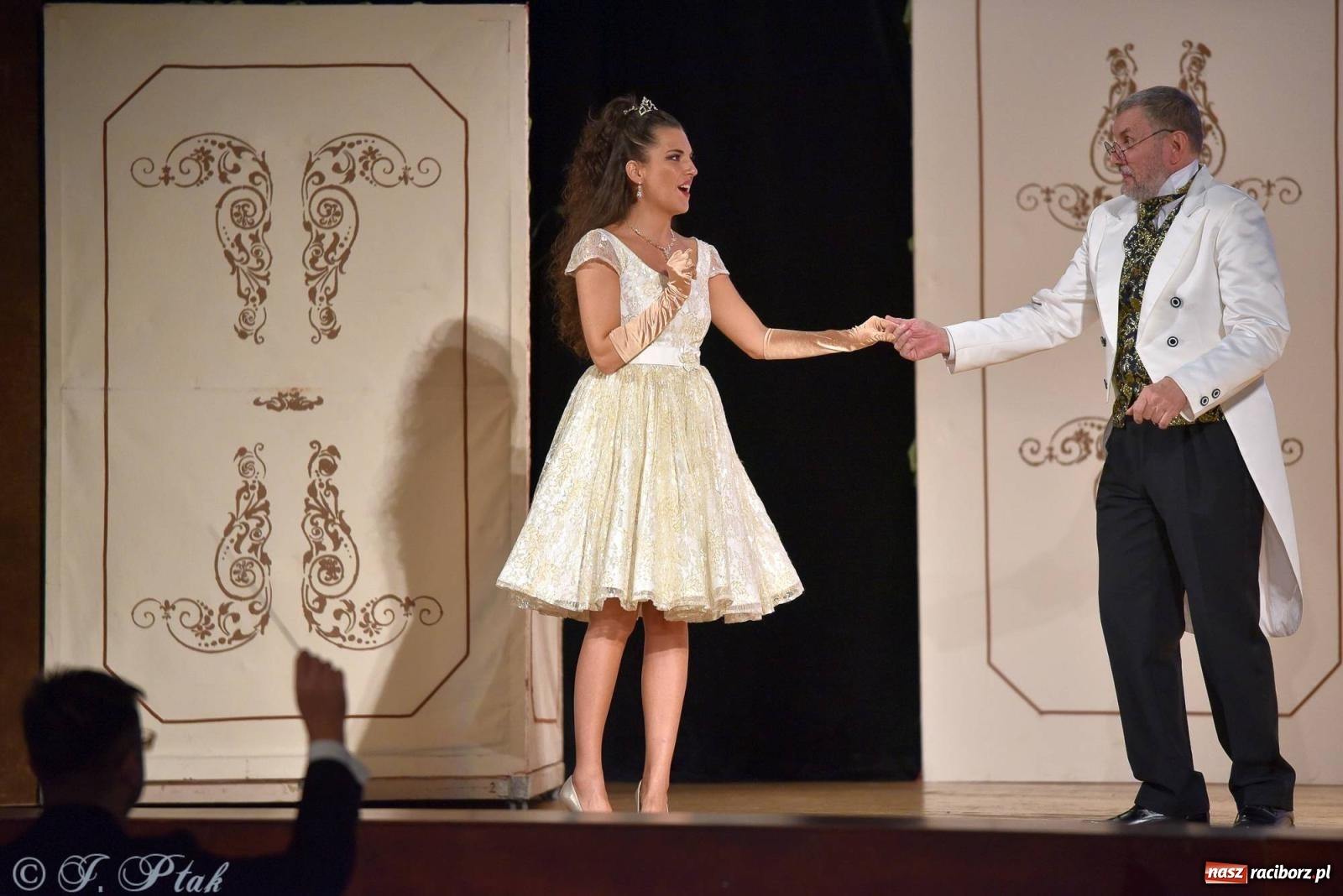 Zdjęcie w galerii na portalu naszraciborz.pl: Wiedeńska krew - operetka na deskach RCK [FOTO i WIDEO] wiadomości z regionu