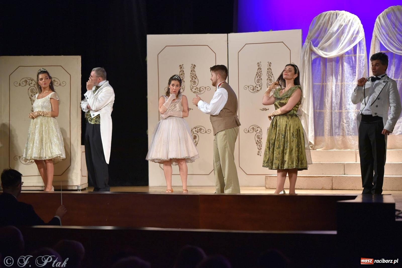 Zdjęcie w galerii na portalu naszraciborz.pl: Wiedeńska krew - operetka na deskach RCK [FOTO i WIDEO] wiadomości z regionu