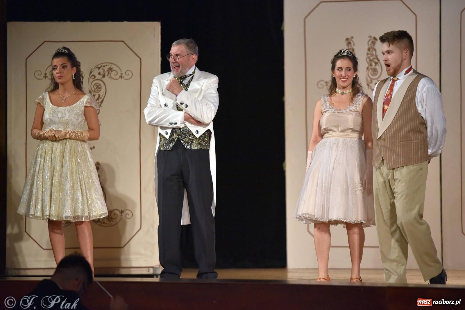 Zdjęcie w galerii na portalu naszraciborz.pl: Wiedeńska krew - operetka na deskach RCK [FOTO i WIDEO] wiadomości z regionu