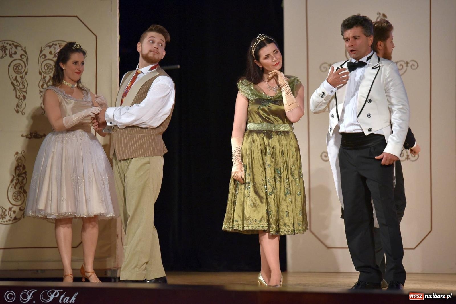 Zdjęcie w galerii na portalu naszraciborz.pl: Wiedeńska krew - operetka na deskach RCK [FOTO i WIDEO] wiadomości z regionu