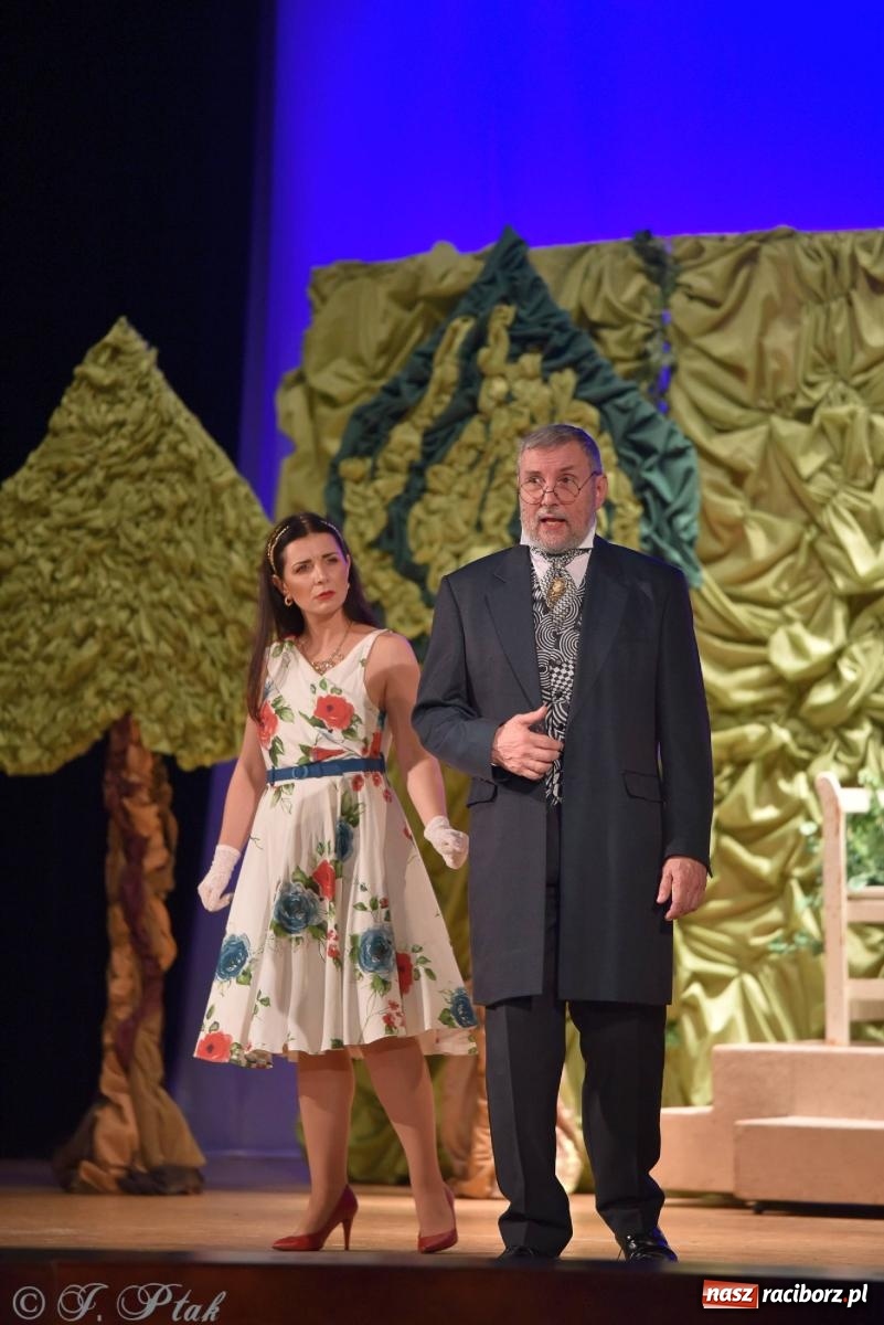 Zdjęcie w galerii na portalu naszraciborz.pl: Wiedeńska krew - operetka na deskach RCK [FOTO i WIDEO] wiadomości z regionu