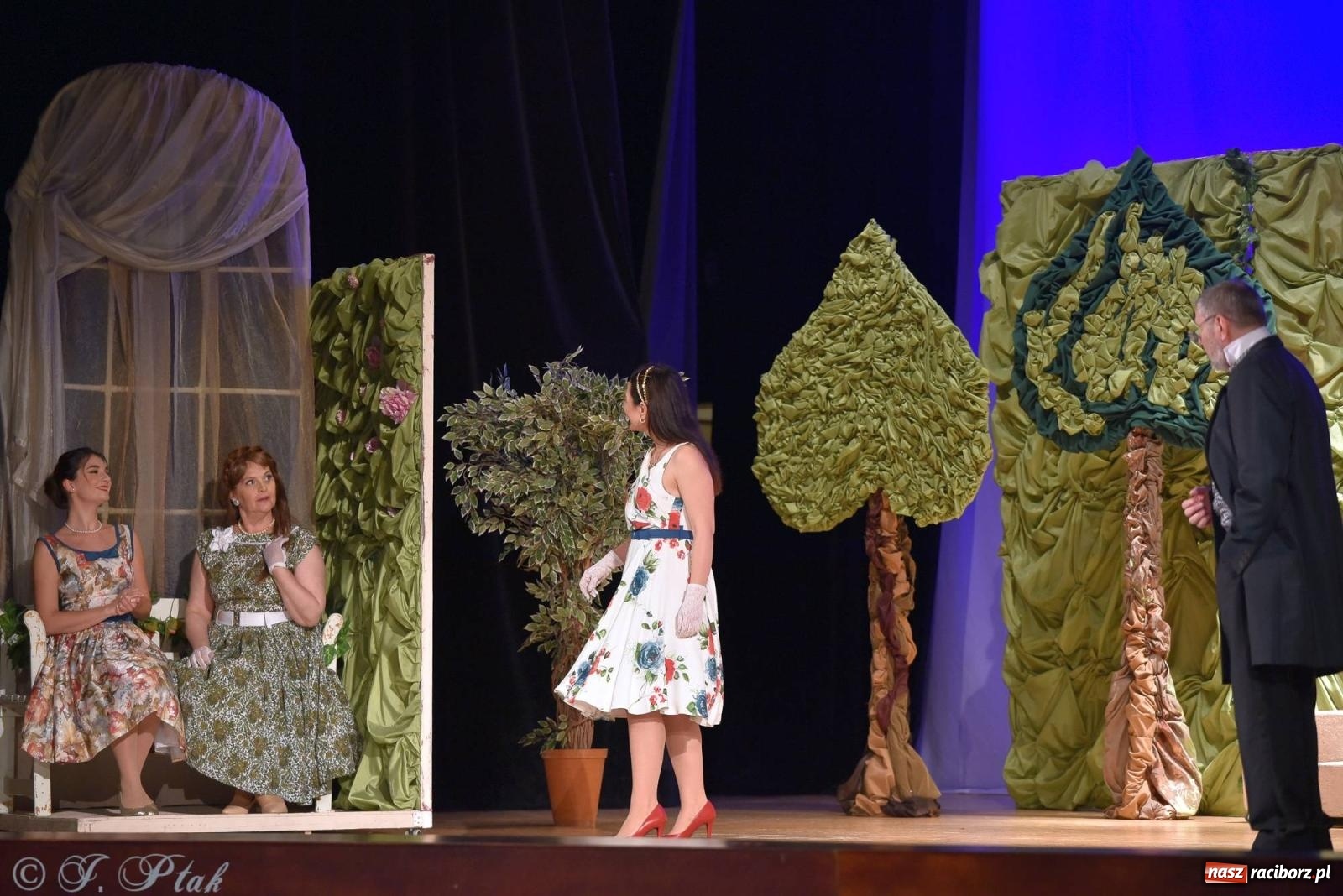 Zdjęcie w galerii na portalu naszraciborz.pl: Wiedeńska krew - operetka na deskach RCK [FOTO i WIDEO] wiadomości z regionu