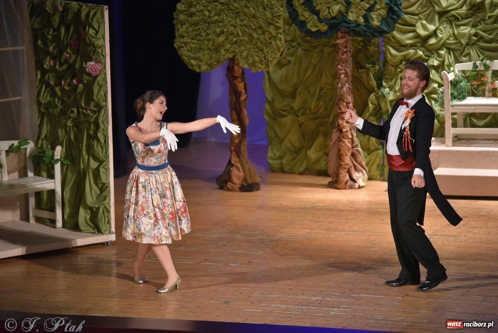 Zdjęcie w galerii na portalu naszraciborz.pl: Wiedeńska krew - operetka na deskach RCK [FOTO i WIDEO] wiadomości z regionu