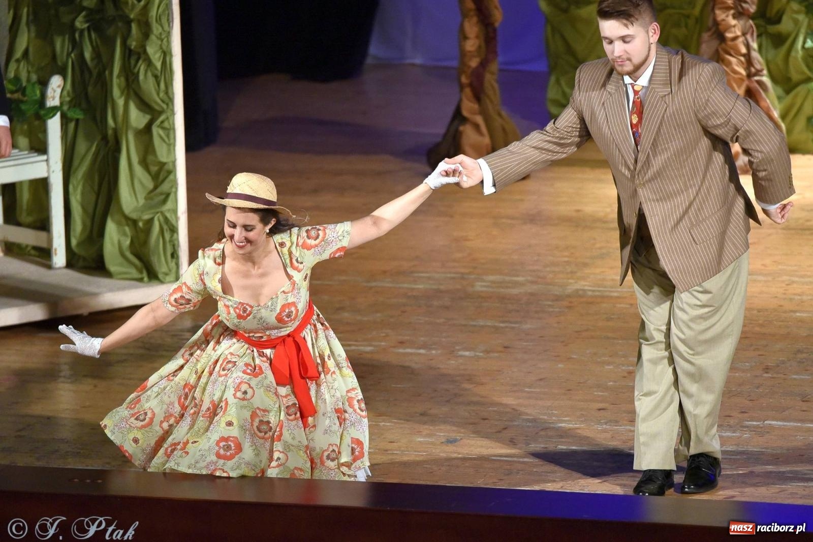Zdjęcie w galerii na portalu naszraciborz.pl: Wiedeńska krew - operetka na deskach RCK [FOTO i WIDEO] wiadomości z regionu