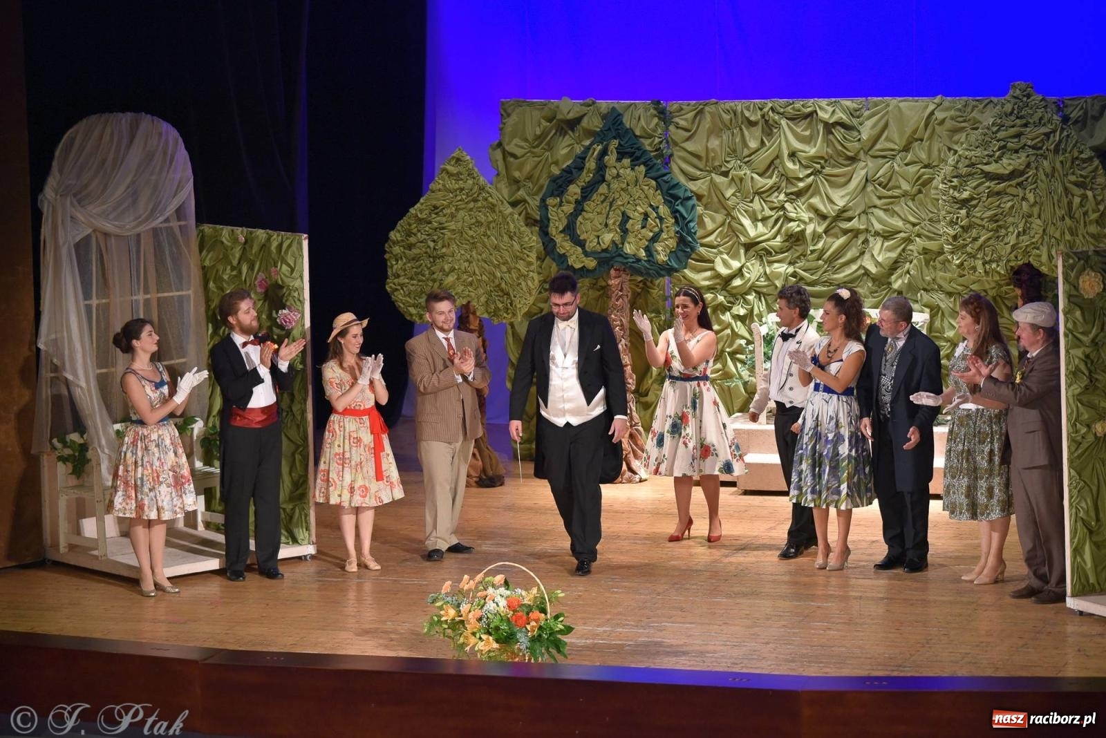 Zdjęcie w galerii na portalu naszraciborz.pl: Wiedeńska krew - operetka na deskach RCK [FOTO i WIDEO] wiadomości z regionu