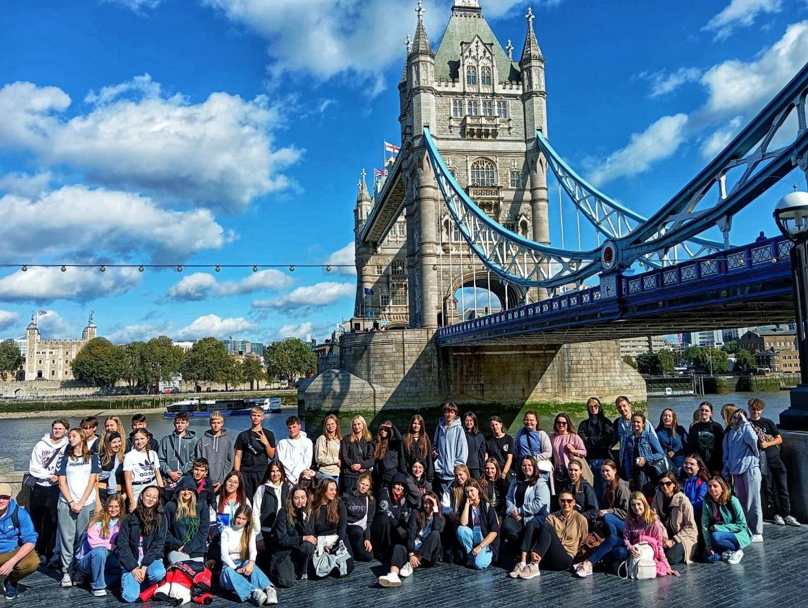 Zdjęcie w galerii na portalu naszraciborz.pl: Uczniowie Ekonomika na warsztatach w Londynie wiadomości z regionu
