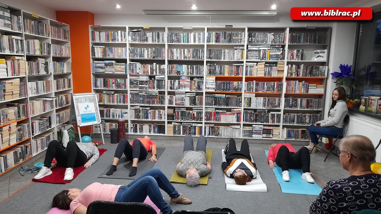 Zdjęcie w galerii na portalu naszraciborz.pl: Zadbaj o kręgosłup! Spotkanie w bibliotece na Ostrogu wiadomości z regionu