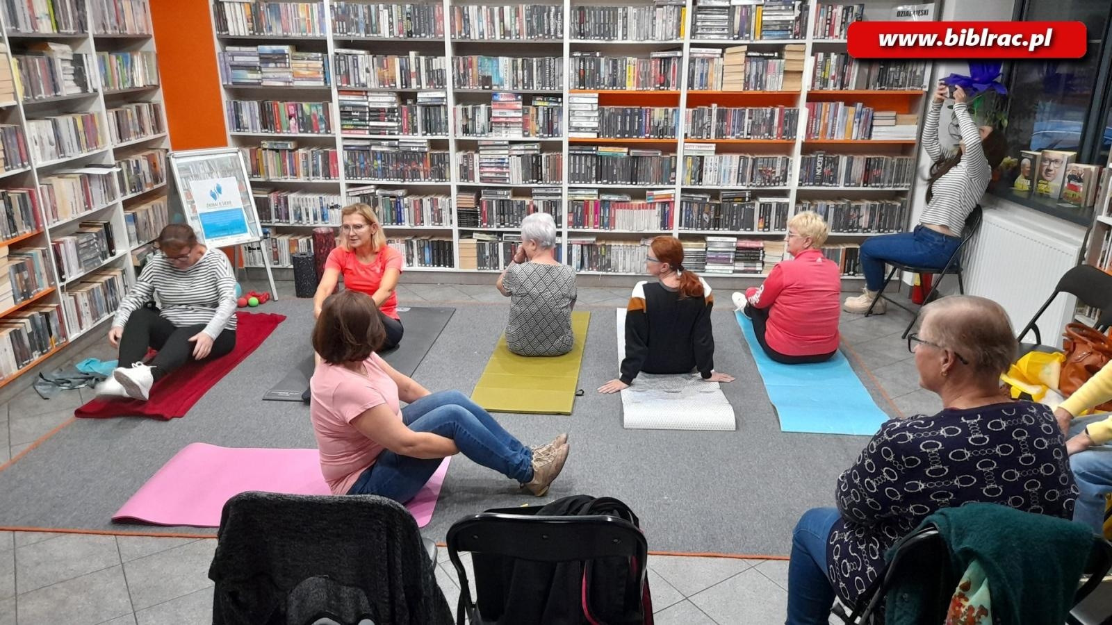 Zdjęcie w galerii na portalu naszraciborz.pl: Zadbaj o kręgosłup! Spotkanie w bibliotece na Ostrogu wiadomości z regionu