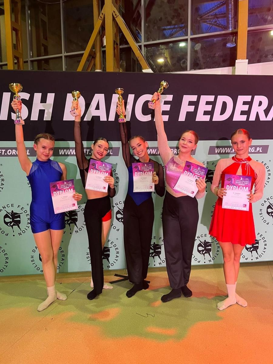 Zdjęcie w galerii na portalu naszraciborz.pl: SKAZ-owiczki idą przez turnieje taneczne jak burza! wiadomości z regionu