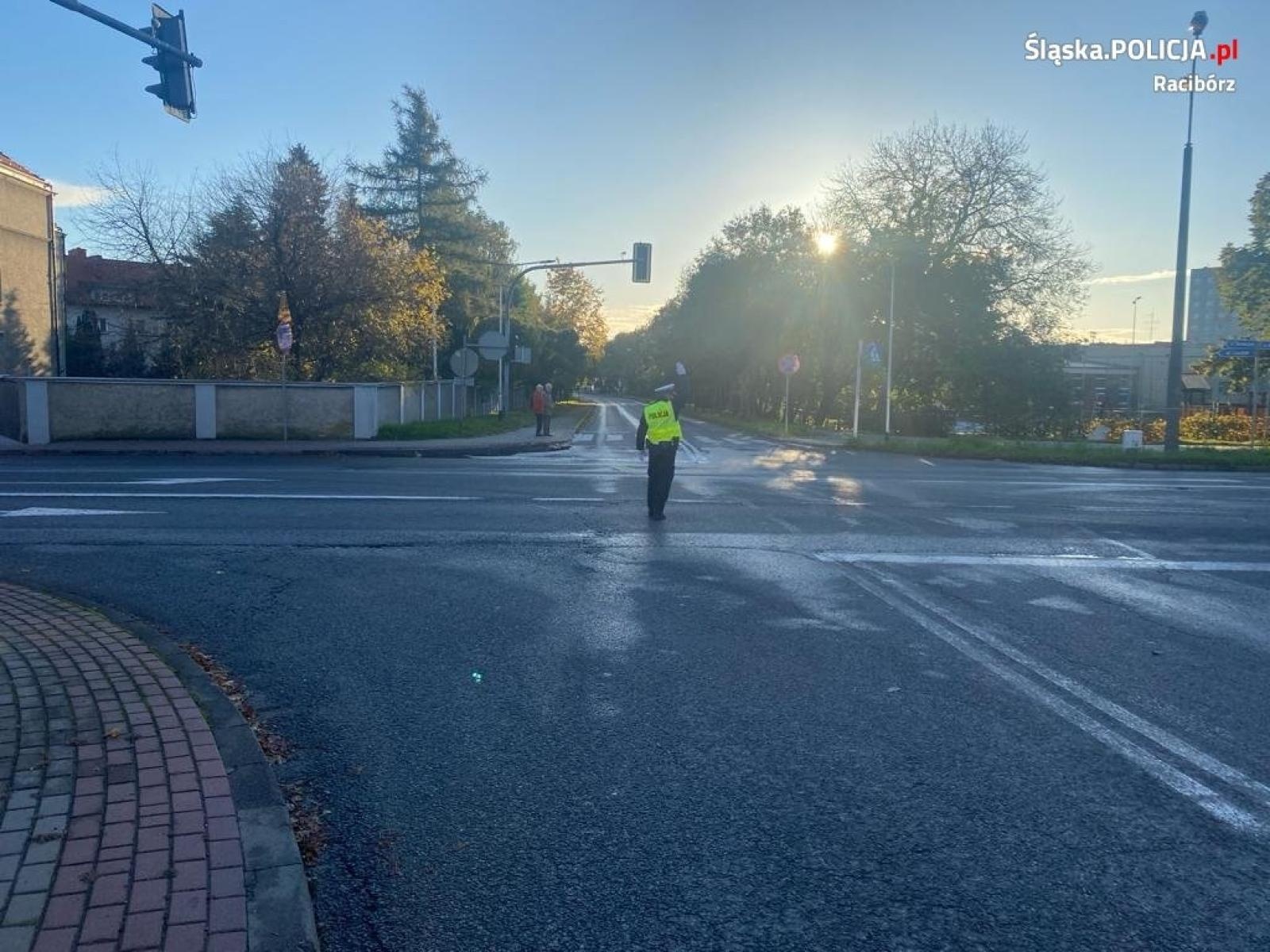 Zdjęcie w galerii na portalu naszraciborz.pl: Policja prowadzi działania pod kryptonimem Wszystkich Świętych wiadomości z regionu