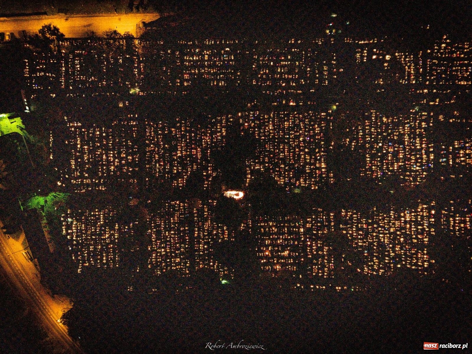 Zdjęcie w galerii na portalu naszraciborz.pl: Nieszpory i procesja na cmentarzu Jeruzalem [FOTO i WIDEO] wiadomości z regionu