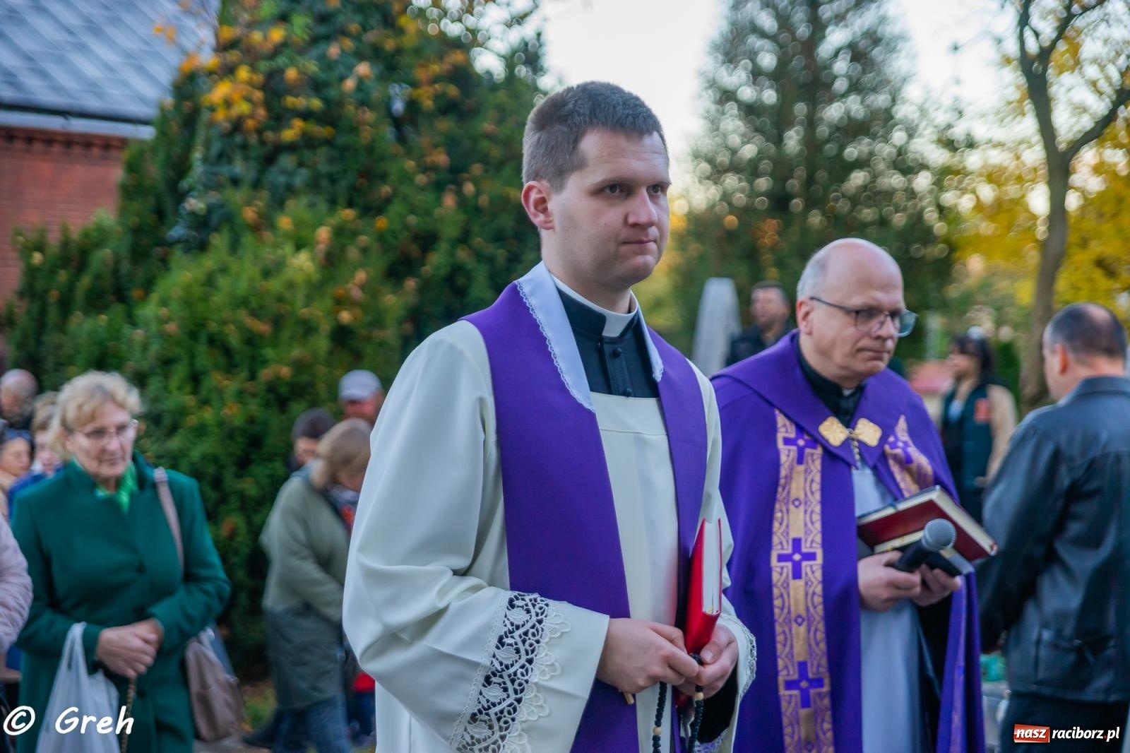 Zdjęcie w galerii na portalu naszraciborz.pl: Nieszpory i procesja na cmentarzu Jeruzalem [FOTO i WIDEO] wiadomości z regionu