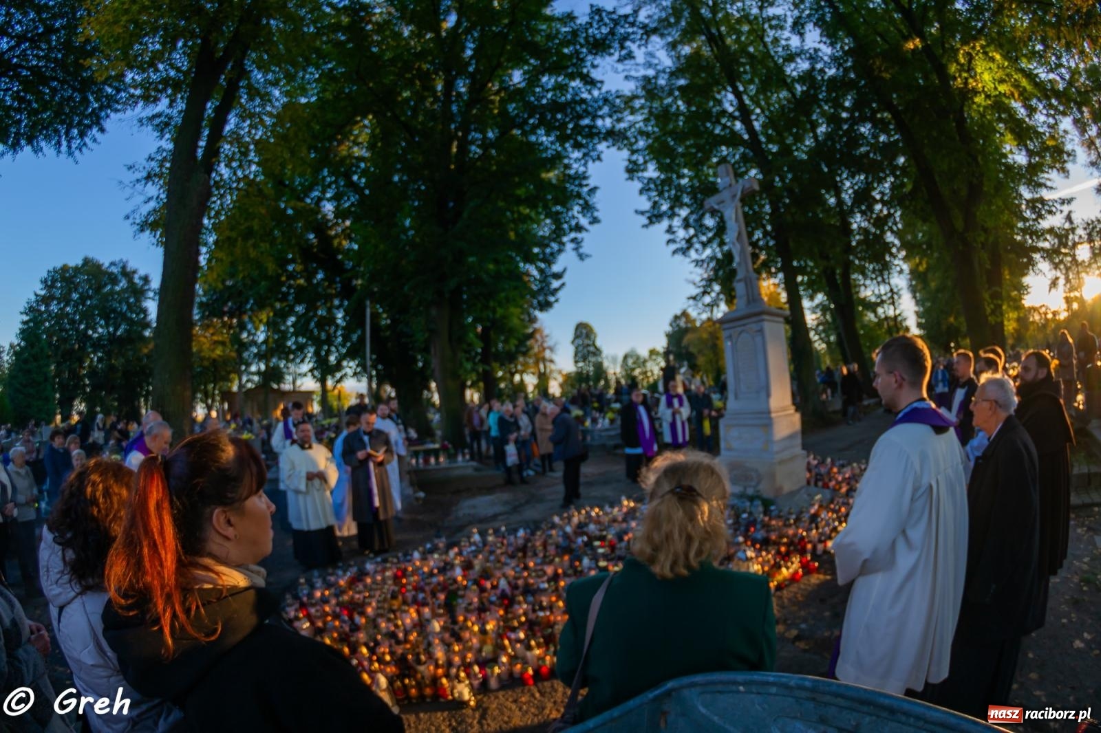 Zdjęcie w galerii na portalu naszraciborz.pl: Nieszpory i procesja na cmentarzu Jeruzalem [FOTO i WIDEO] wiadomości z regionu