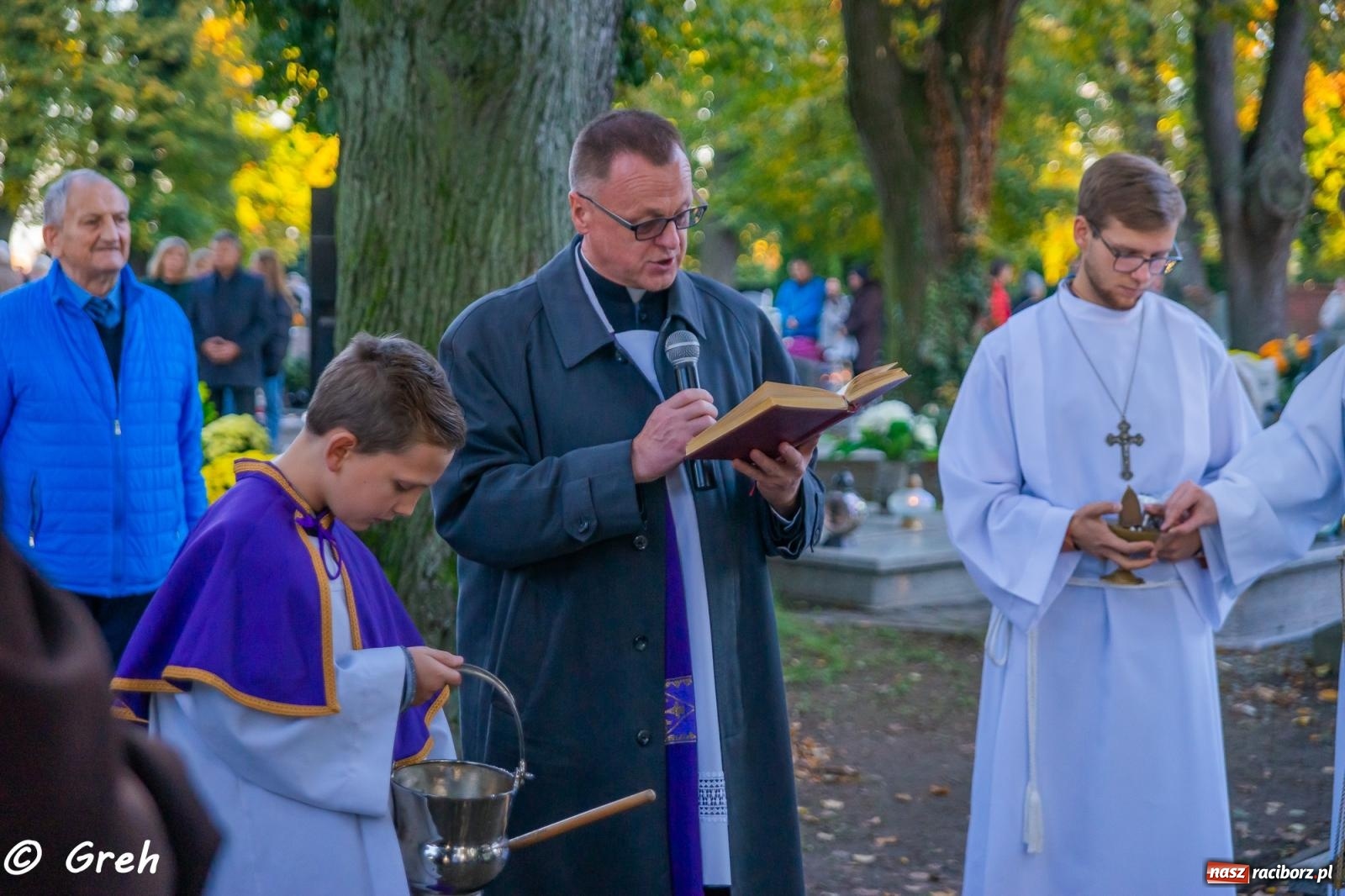 Zdjęcie w galerii na portalu naszraciborz.pl: Nieszpory i procesja na cmentarzu Jeruzalem [FOTO i WIDEO] wiadomości z regionu