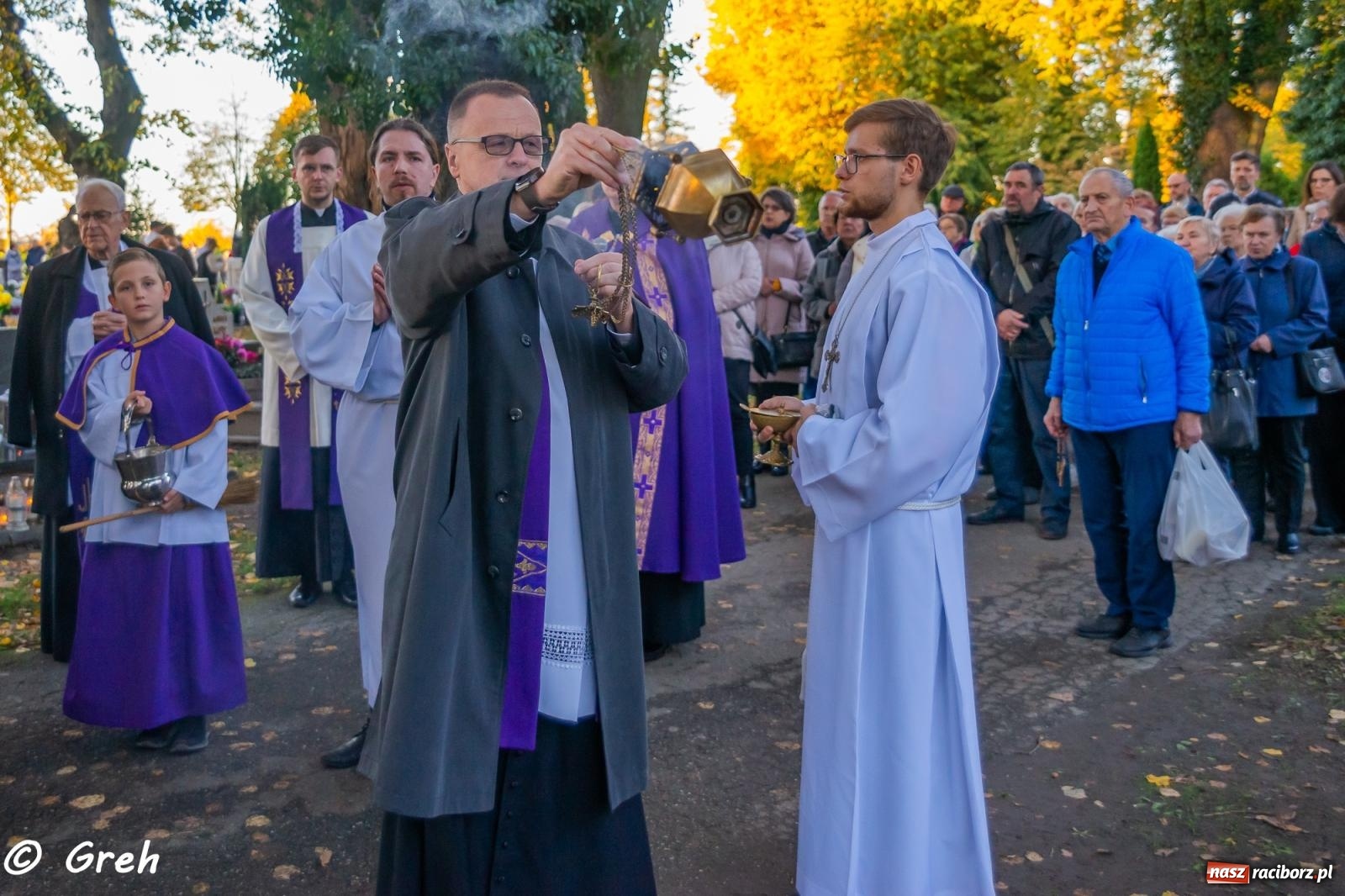 Zdjęcie w galerii na portalu naszraciborz.pl: Nieszpory i procesja na cmentarzu Jeruzalem [FOTO i WIDEO] wiadomości z regionu