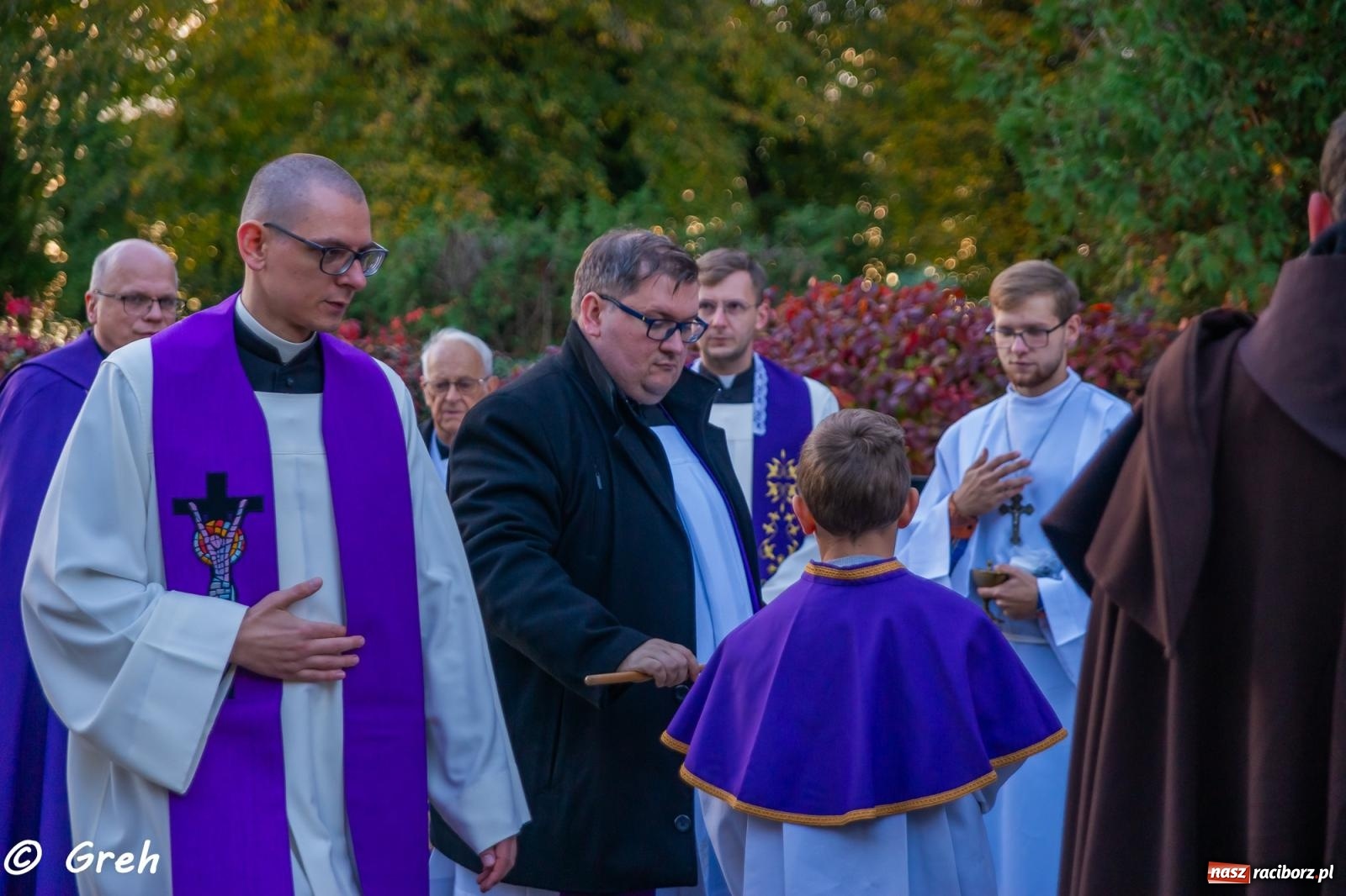 Zdjęcie w galerii na portalu naszraciborz.pl: Nieszpory i procesja na cmentarzu Jeruzalem [FOTO i WIDEO] wiadomości z regionu