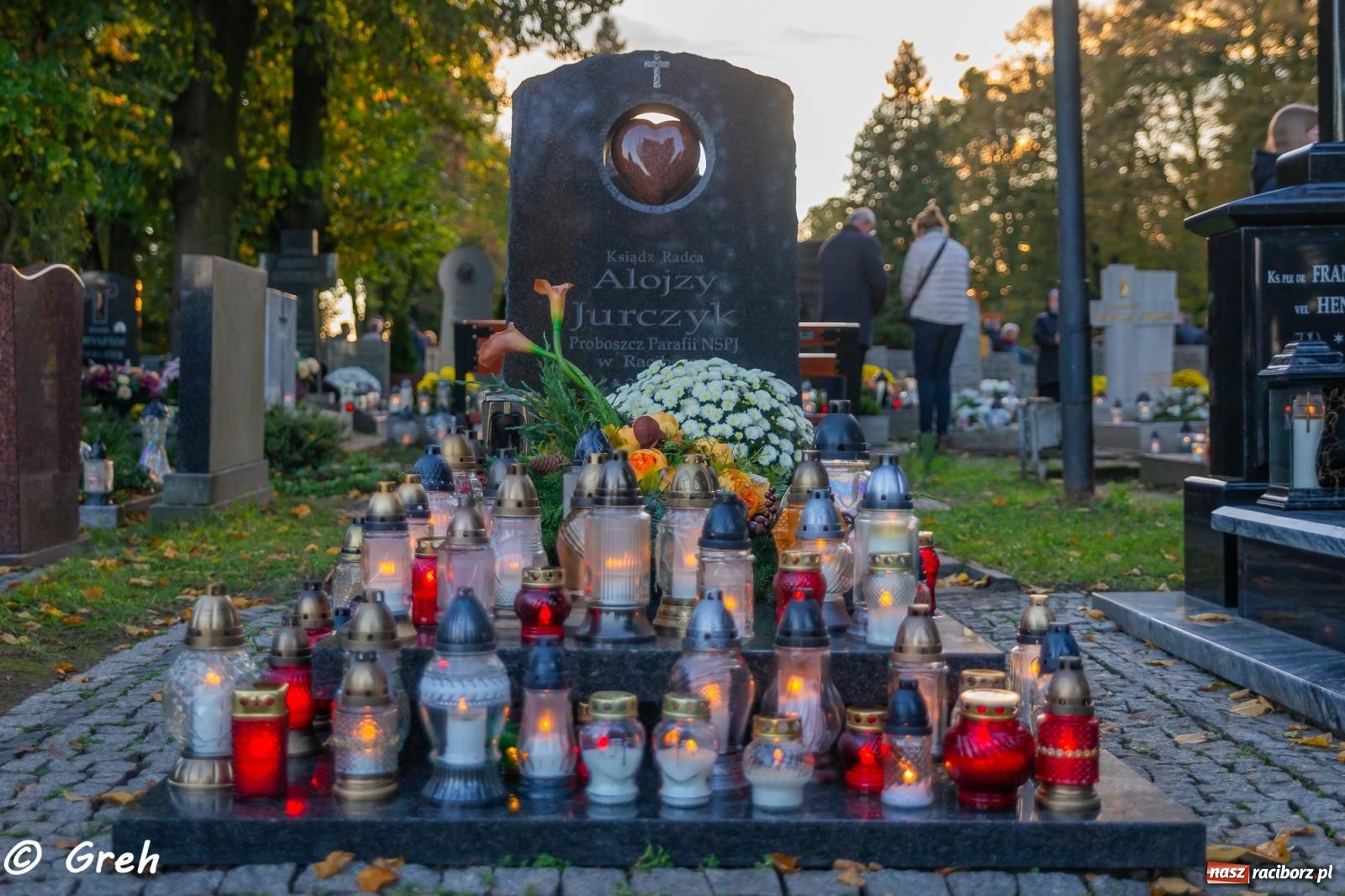 Zdjęcie w galerii na portalu naszraciborz.pl: Nieszpory i procesja na cmentarzu Jeruzalem [FOTO i WIDEO] wiadomości z regionu