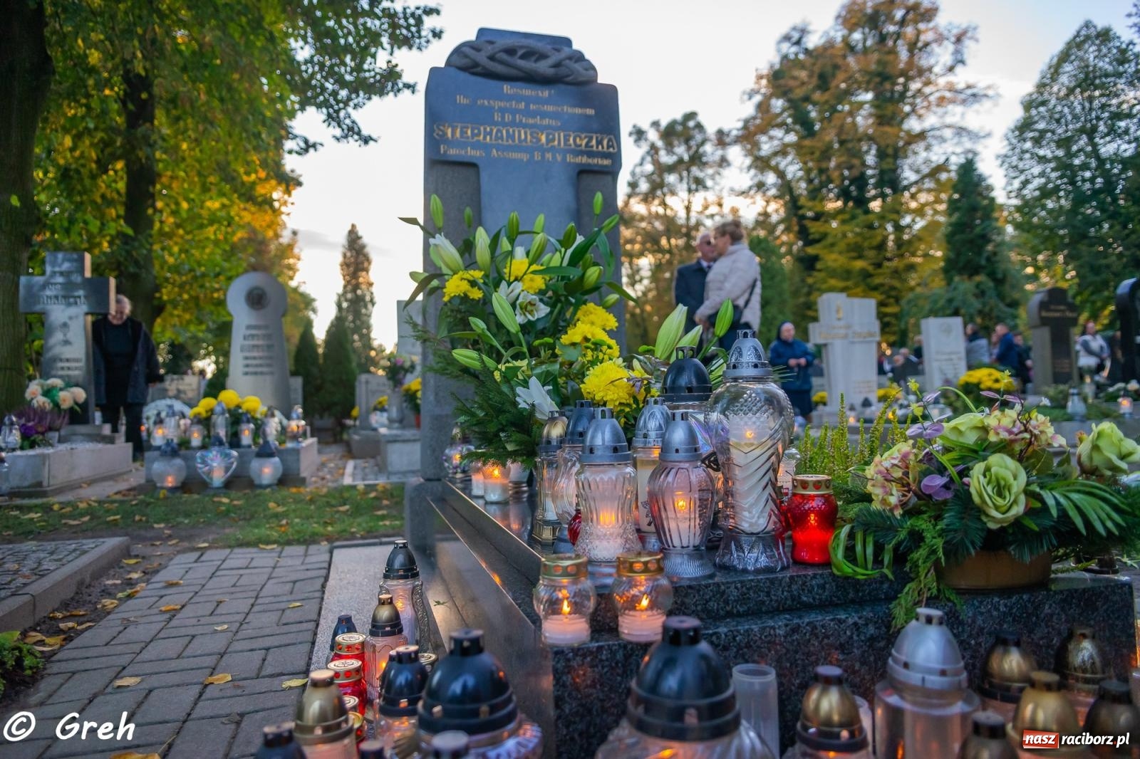 Zdjęcie w galerii na portalu naszraciborz.pl: Nieszpory i procesja na cmentarzu Jeruzalem [FOTO i WIDEO] wiadomości z regionu